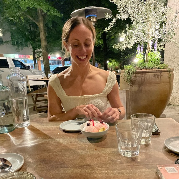 Meet your Posher, Carly - Picture 1 of 1